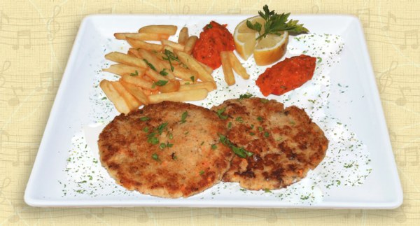 Riblje pljeskavice sa prilogom